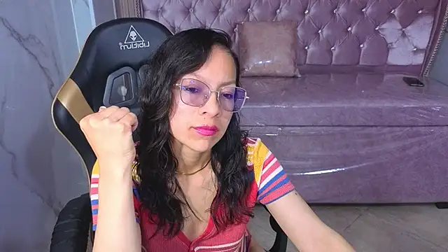 Chatroom XXX en direct de Sandra98_b
