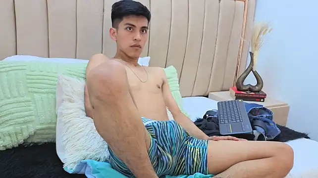 Julian_Carusso – webcam-show
