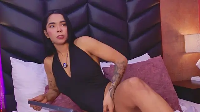 ArianaFontane's Live XXX Chat