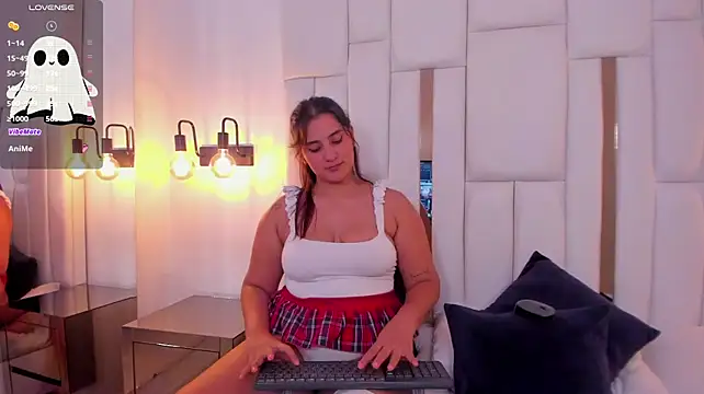 Chat +18 de zaphiro_skay ao vivo