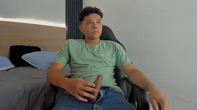 Axel_West8 webcam show