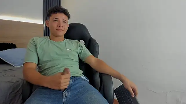 Axel_West8 Шоу с уебкамера