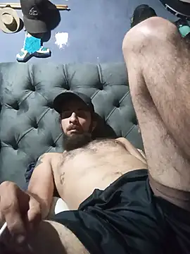Show modela Hairy_mannn2 na web-kameri