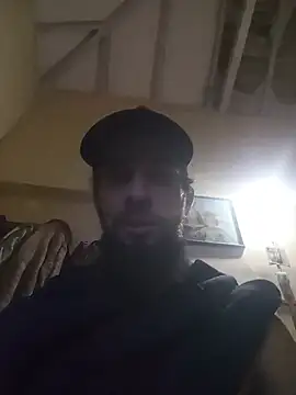 Hairy_mannn2 Show Webcam