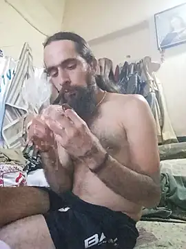 Hairy_mannn2: διαδικτυακό σόου στην κάμερα