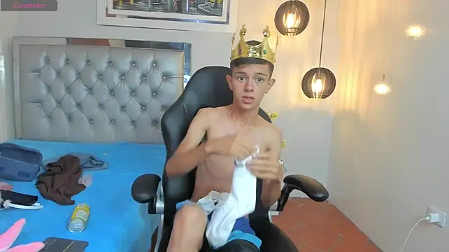 fem_danny7's Webcam Show