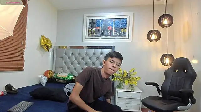 fem_danny7 Show Webcam
