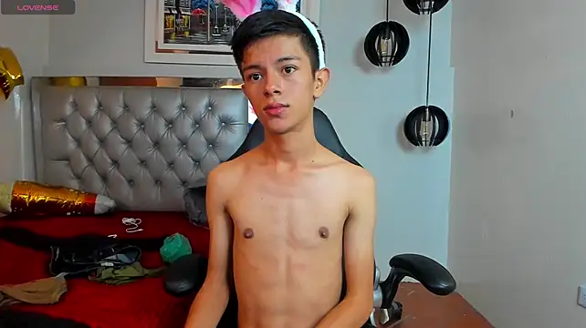 fem_danny7 Webcam-Show