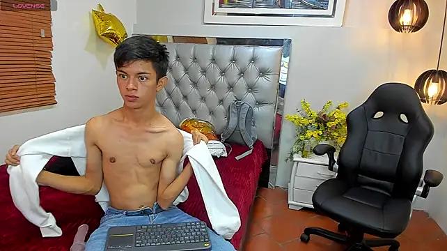 Show de fem_danny7 na webcam