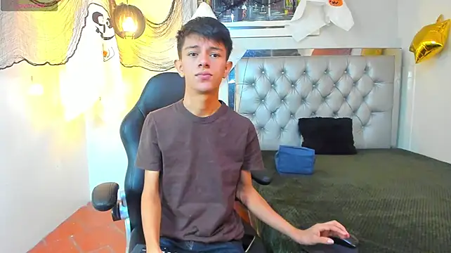 fem_danny7 网络视讯表演