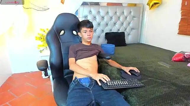 عرض كام fem_danny7