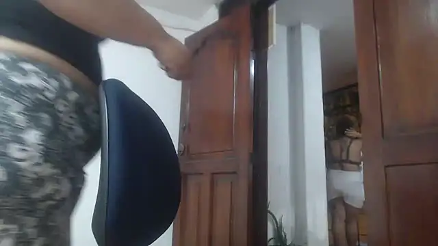 Show webcam de maturebutt