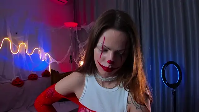 Alice_Liddelll Show in webcam
