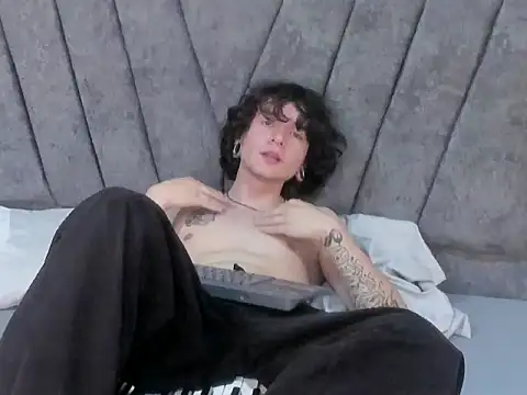 Blas_femous1's Webcam Show