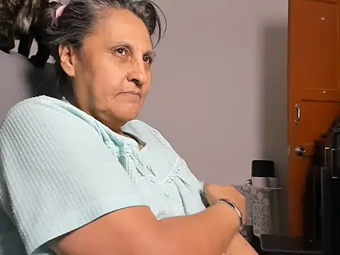 Chat XXX ao vivo de Merlyna_time