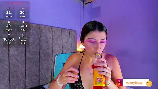 Valerryblaze's Live XXX Chat