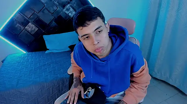 Show modela Dante_Blake_ na web-kameri