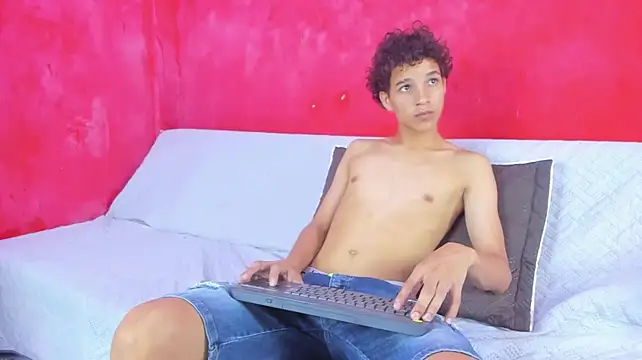 Show de AXEL_DESIRE na webcam