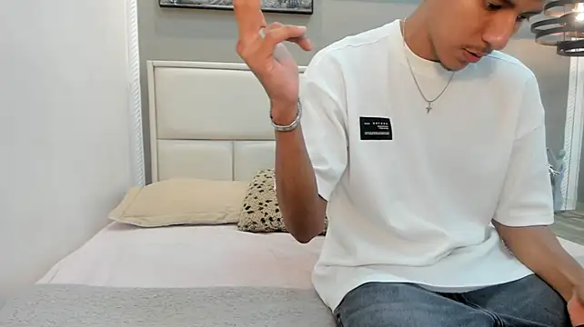 Brandon_Manilow Webcam show