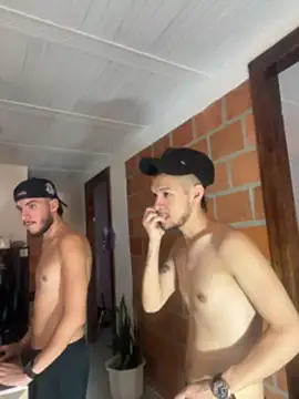 Show de Maxi_leon19 na webcam
