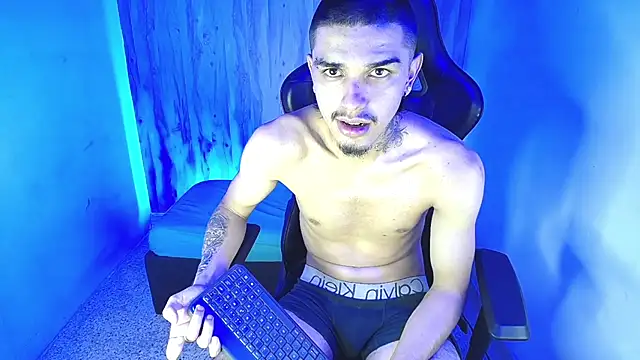 Tayson_Hot webcam show