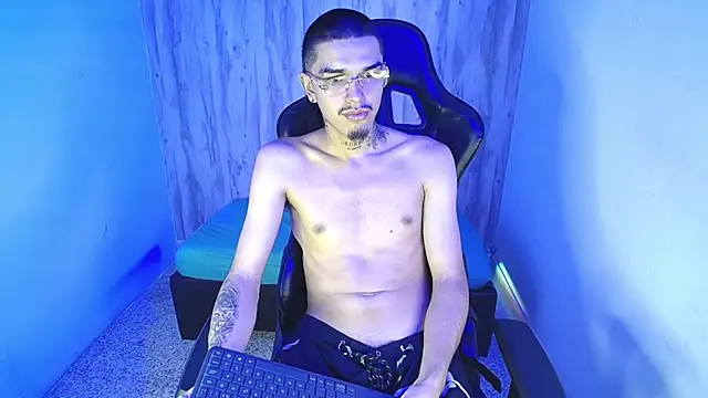 Tayson_Hot webcam show