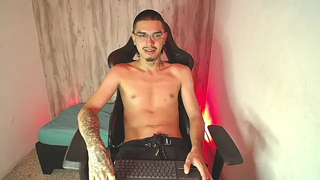 Tayson_Hot Webcamshow