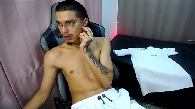 Show de Tayson_Hot na webcam