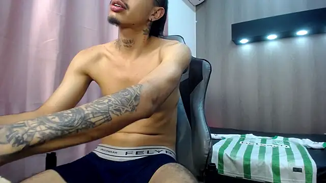 Tayson_Hot's Webcam Show