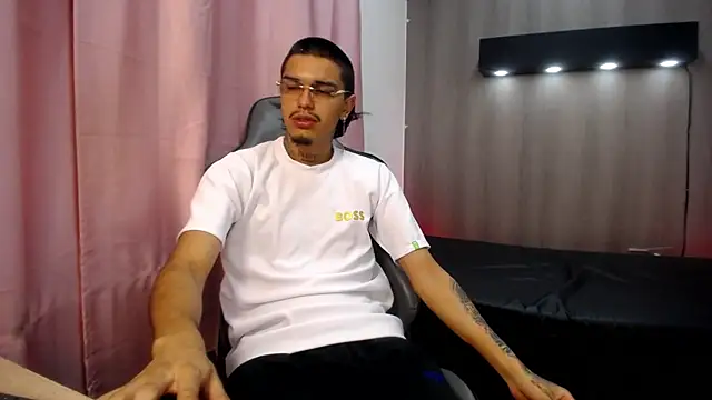 Tayson_Hot's Webcam Show
