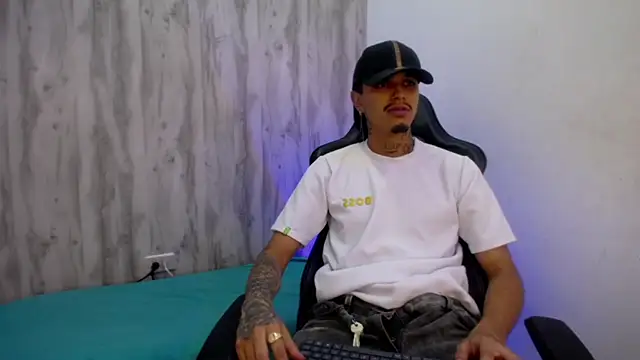 Tayson_Hot Webcam Show