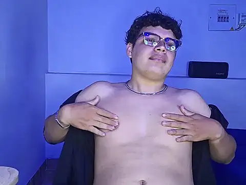 LiamRoi Webcam show