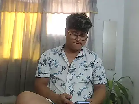 Show de sharly14 na webcam