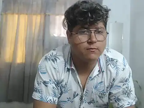sharly14 webkamerás műsora