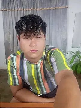 Show de sharly14 na webcam