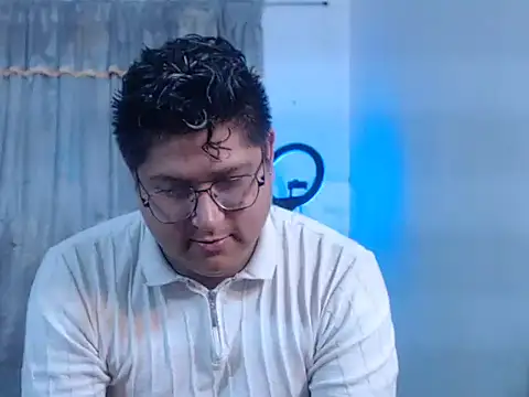 Show de sharly14 na webcam