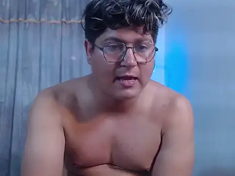 sharly14 Show in webcam