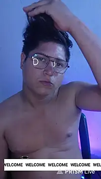 sharly14 Show in webcam