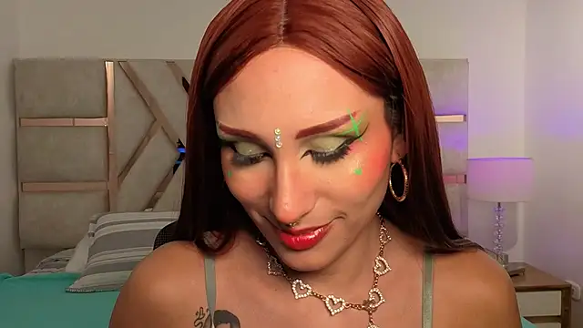 auravg Show in webcam