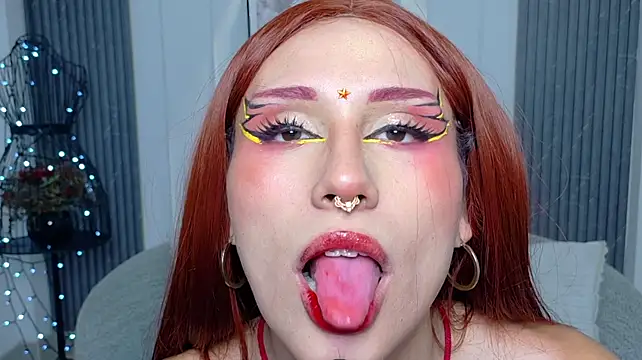 auravg Show in webcam