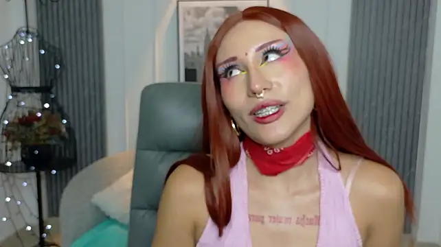 Show modela auravg na web-kameri