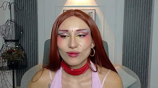 auravg Show in webcam