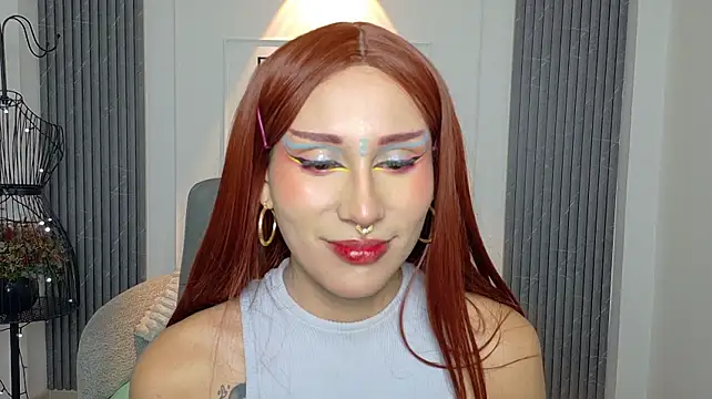 Show modela auravg na web-kameri