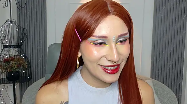 Show modela auravg na web-kameri