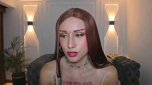 auravg Show in webcam