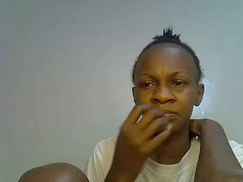dirty_analia Show in webcam