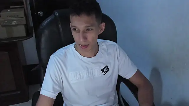 AlphaMarco Webcamshow