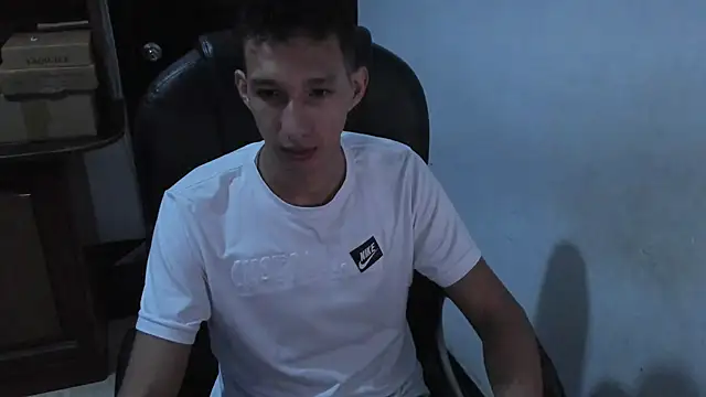 AlphaMarco Webcam show