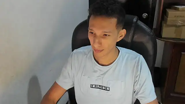AlphaMarco webcam show