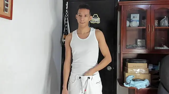 AlphaMarco webcam show